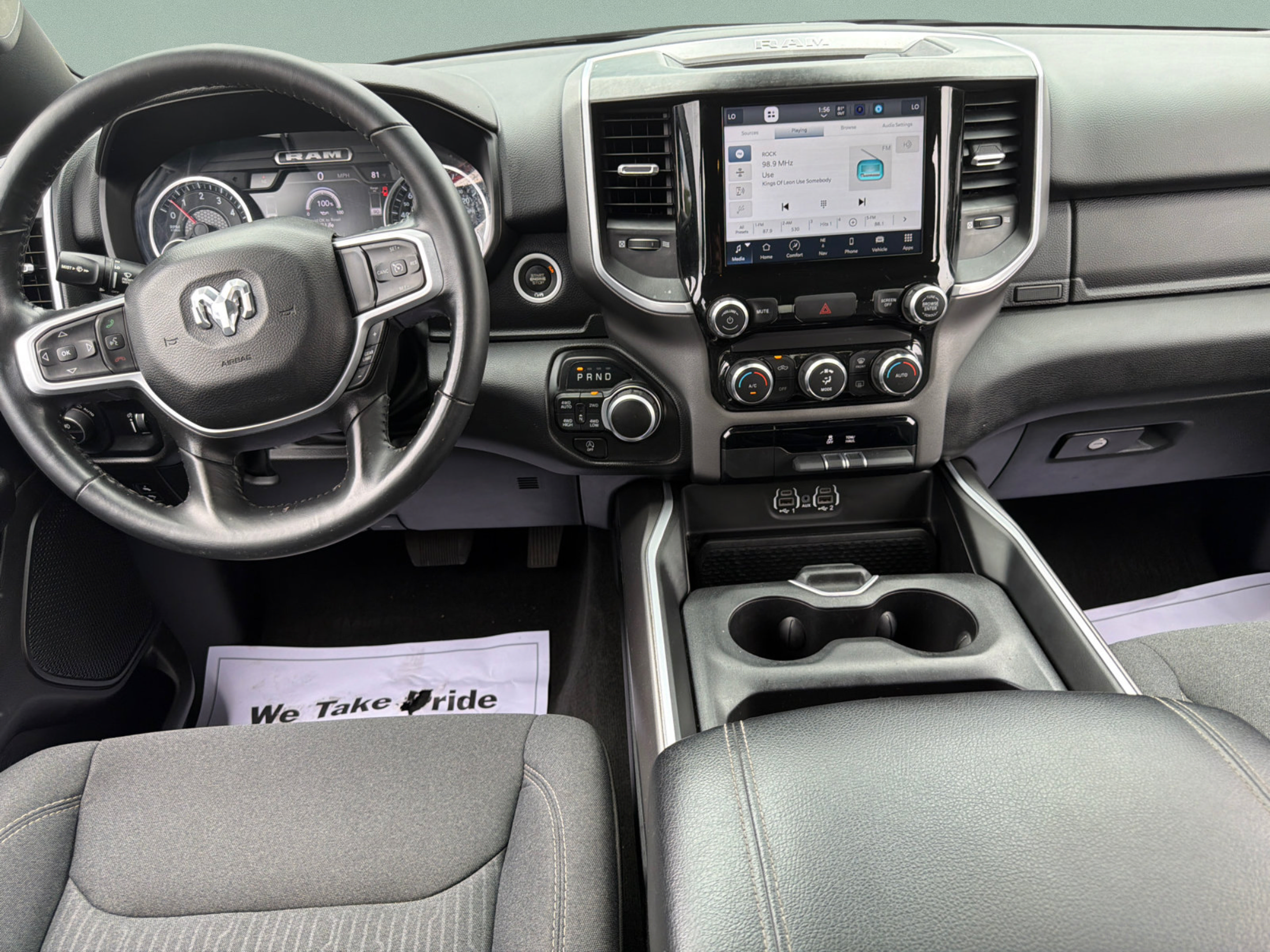 Used 2022 RAM 1500 Big Horn AWD/4WD image 14