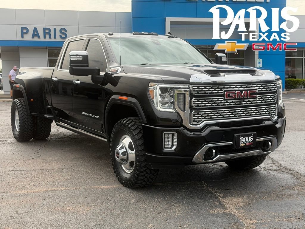 Used 2023 GMC Sierra 3500 Denali w/ Denali Ultimate Package AWD/4WD image 1