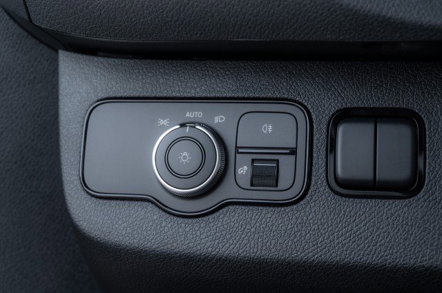 Used 2025 Mercedes-Benz Sprinter 2500 image 21