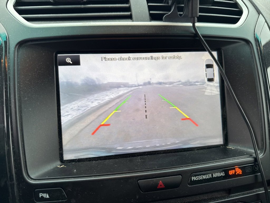 Used 2016 Ford Explorer XLT w/ Equipment Group 202A image 11