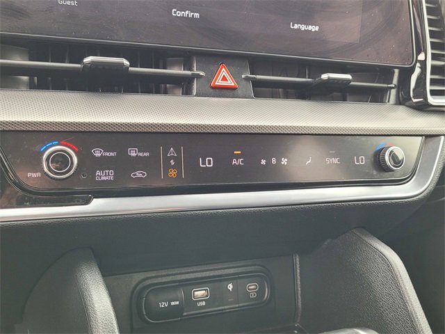 Used 2025 Kia Sportage SX image 22