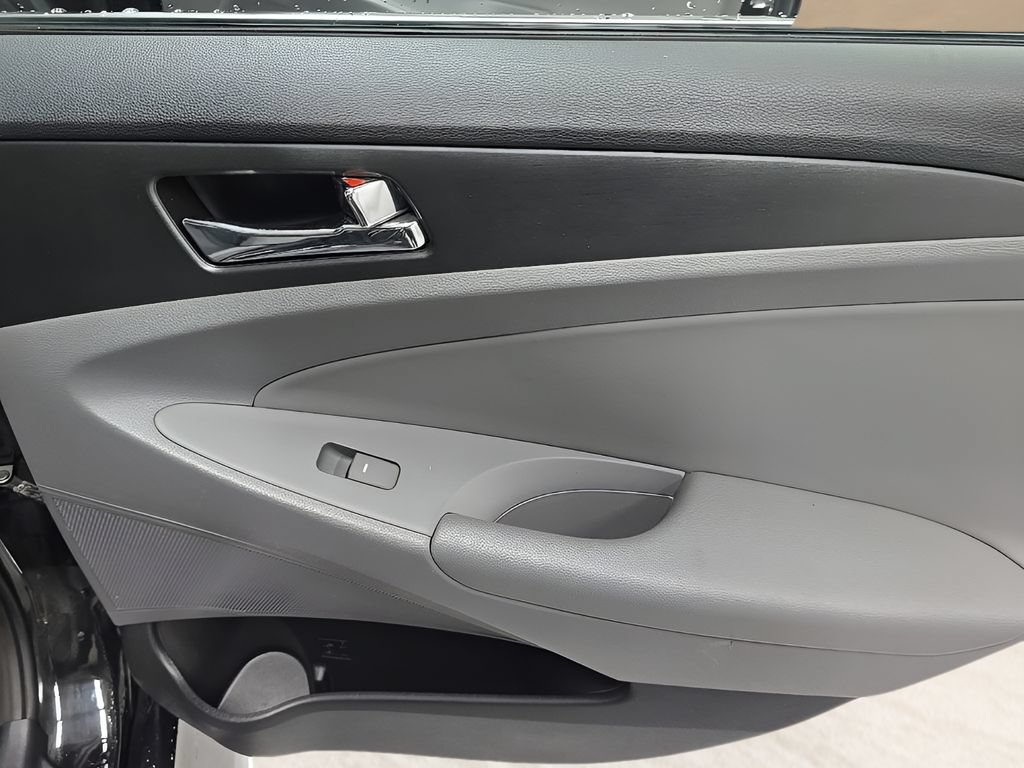 Used 2014 Hyundai Sonata GLS w/ Popular Equipment Group 2 FWD image 21