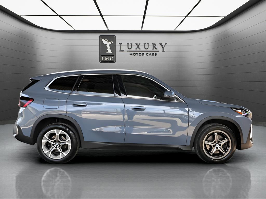 Used 2023 BMW X1 xDrive28i w/ Convenience Package image 9