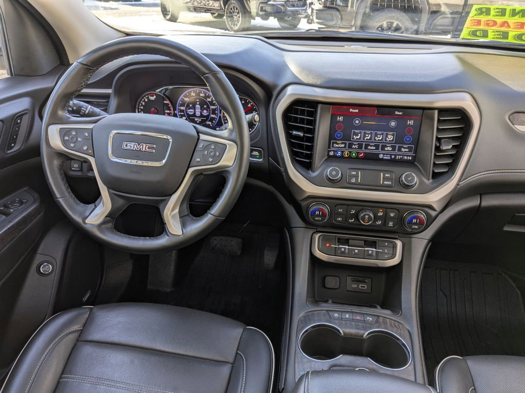 Certified 2023 GMC Acadia Denali w/ Denali Ultimate Package image 15