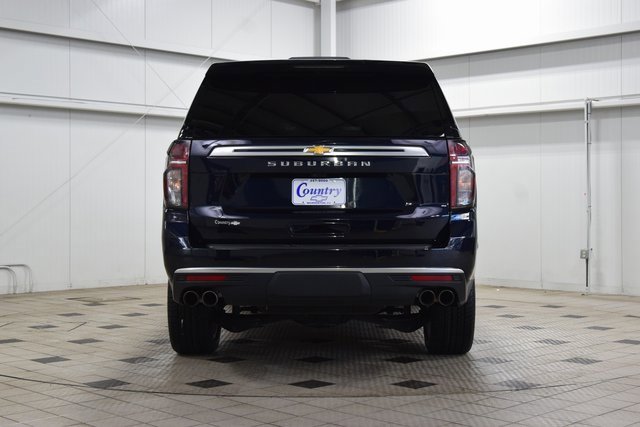 Used 2023 Chevrolet Suburban High Country w/ Premium Package image 7