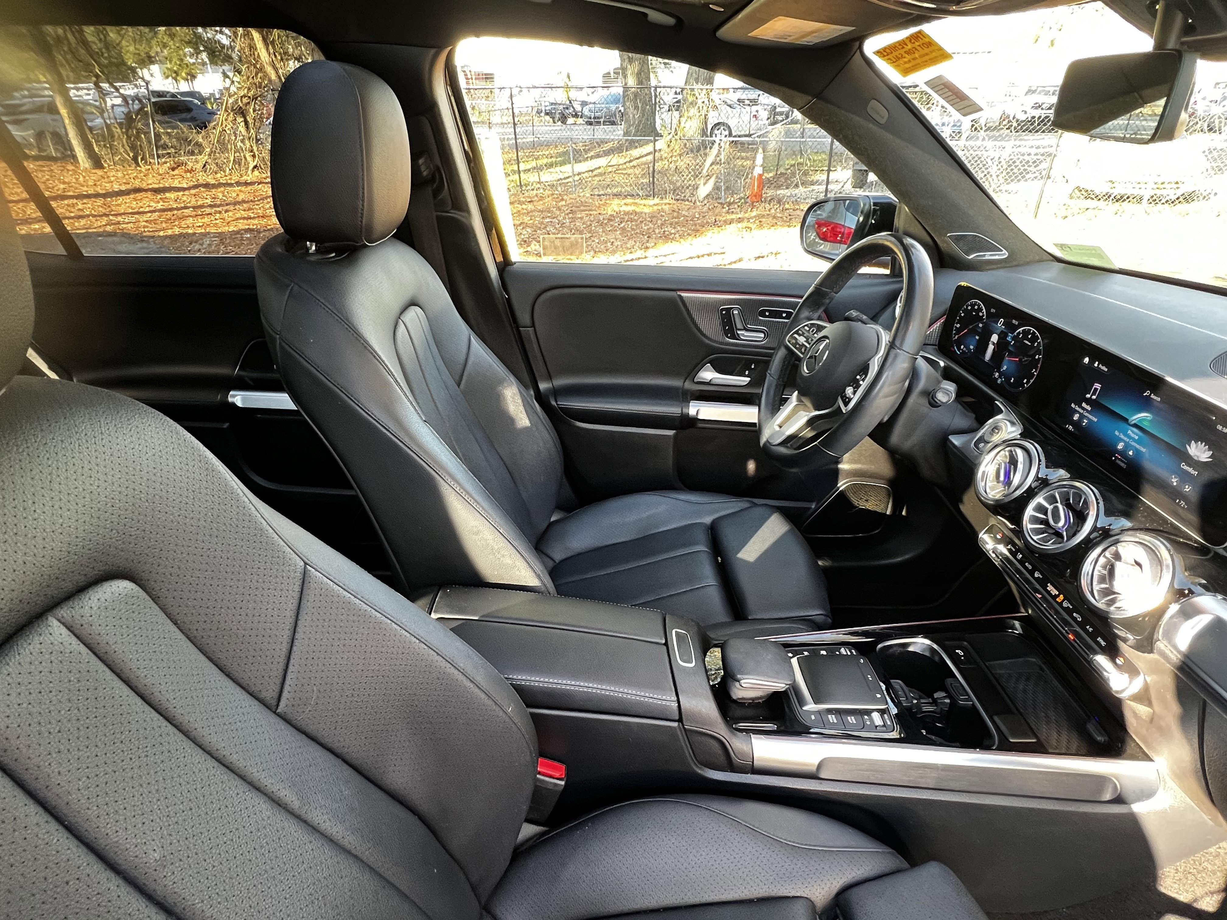 Used 2021 Mercedes-Benz GLB 250 image 48