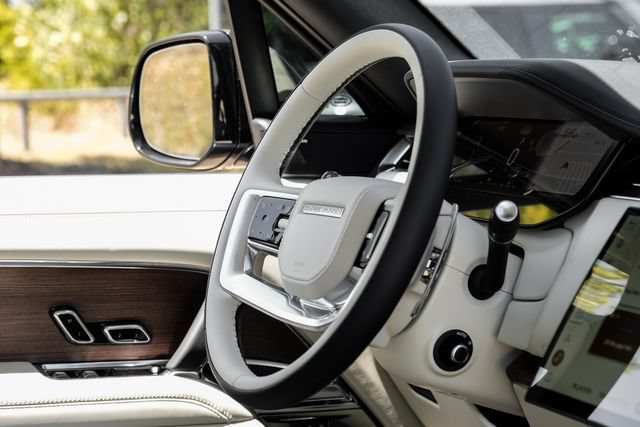 New 2026 Land Rover Range Rover SE AWD/4WD image 17