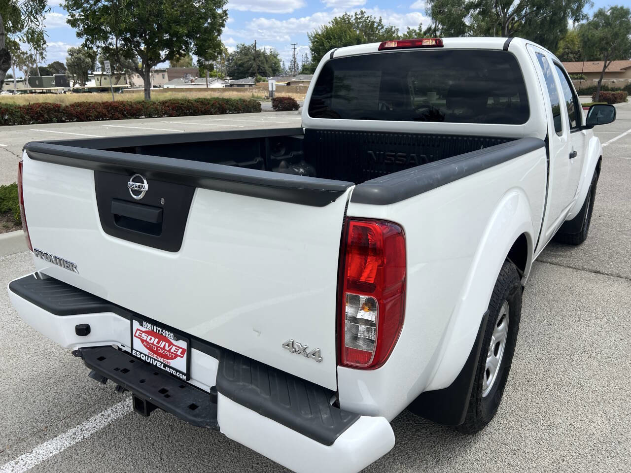 Used 2021 Nissan Frontier S w/ S Utility Package image 34