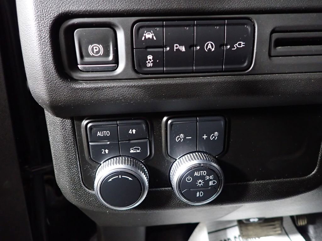 Used 2021 GMC Yukon XL SLT AWD/4WD image 27
