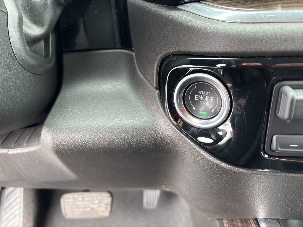 Certified 2025 Chevrolet Silverado 2500 LT w/ Convenience Package image 29