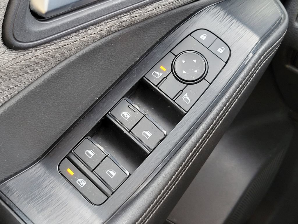 Used 2023 Nissan Rogue SV image 24