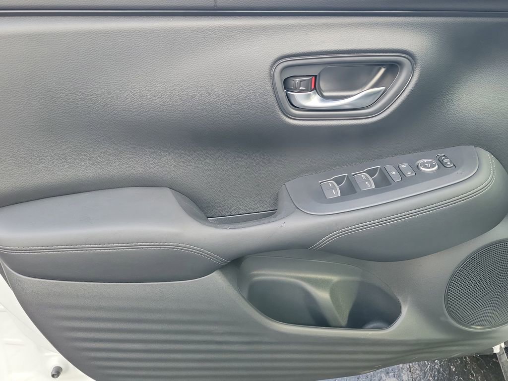 New 2026 Honda HR-V EX-L image 9