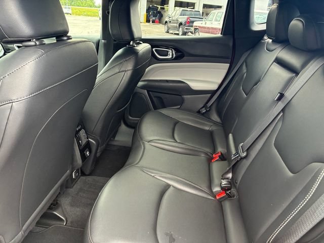 Used 2025 Jeep Compass Limited AWD/4WD image 13