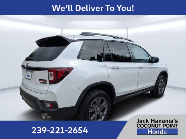 Used 2024 Honda Passport TrailSport image 3