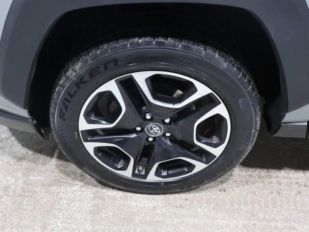 Used 2019 Toyota RAV4 Adventure image 9