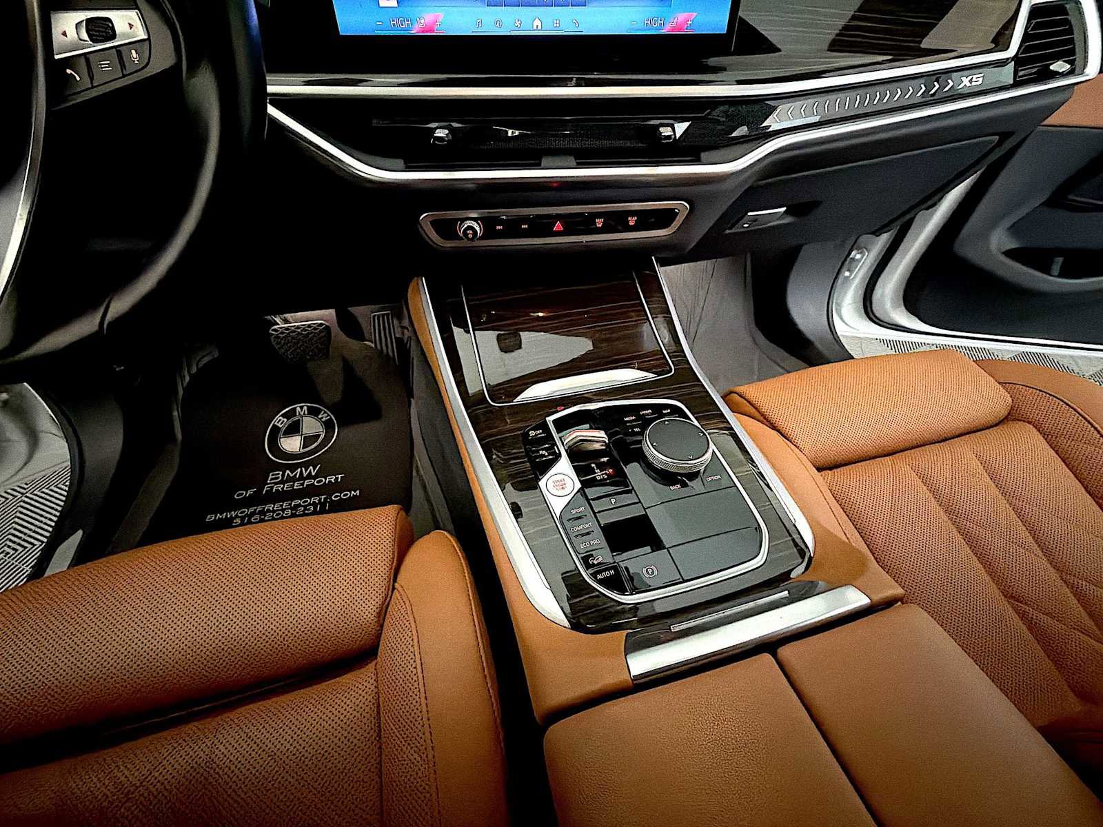 Certified 2024 BMW X5 xDrive40i w/ Parking Assistance Package image 18