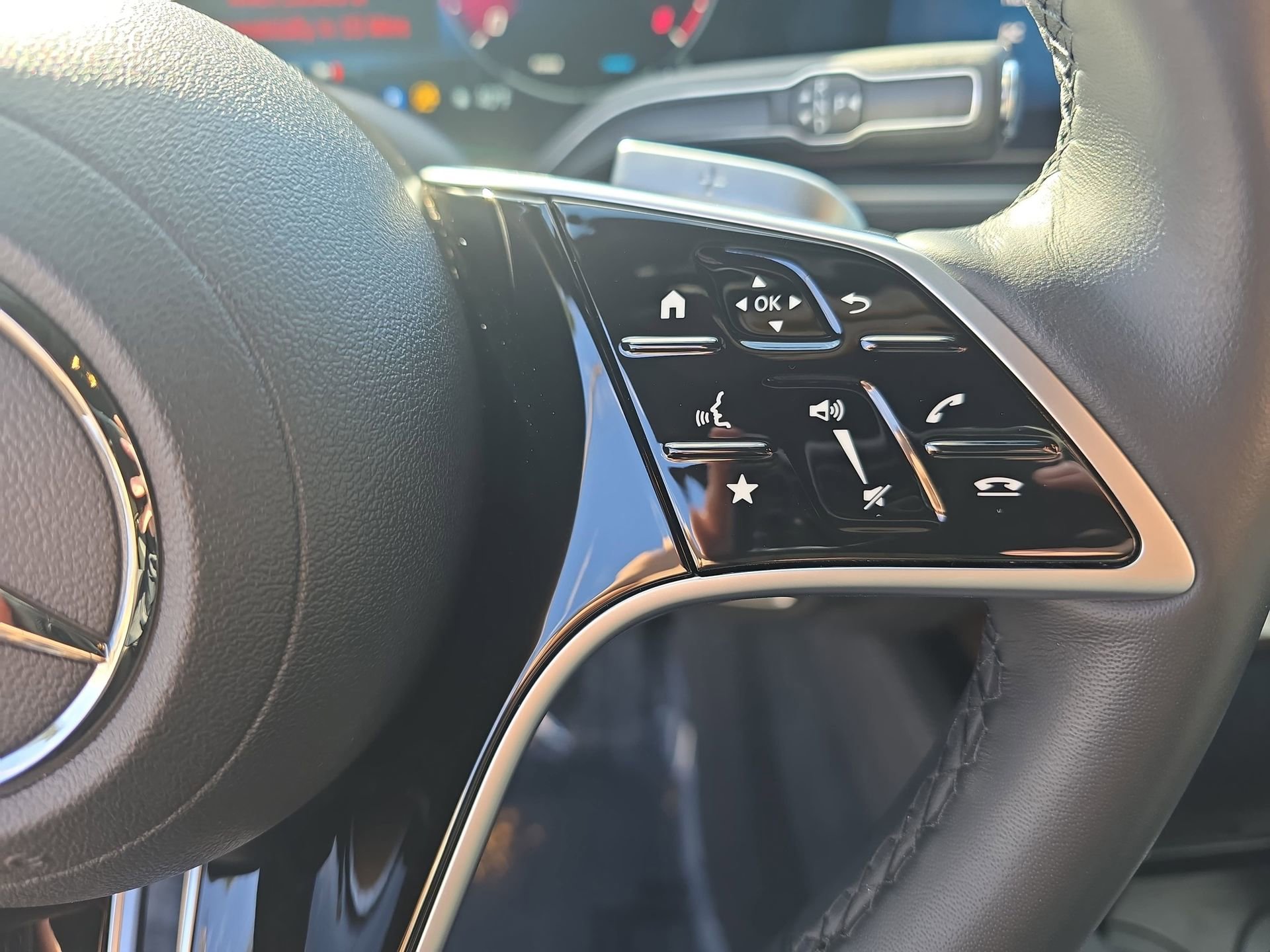 Used 2025 Mercedes-Benz GLE 350 4MATIC image 18