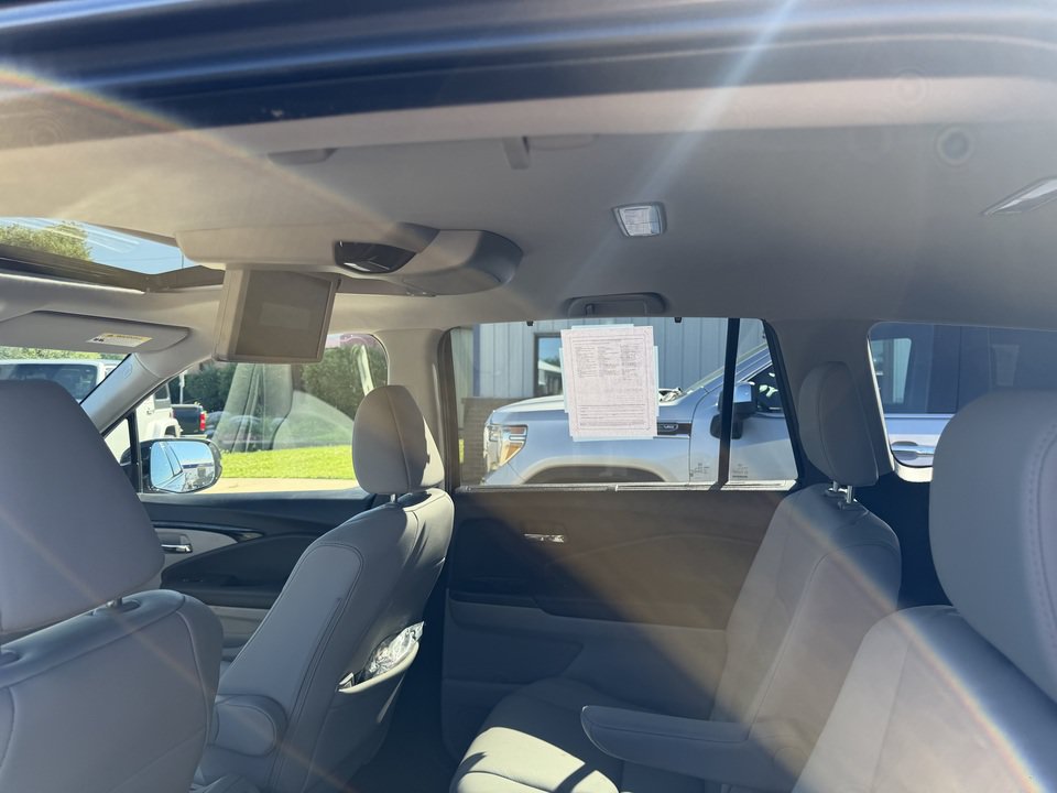 Used 2019 Honda Pilot Touring image 15