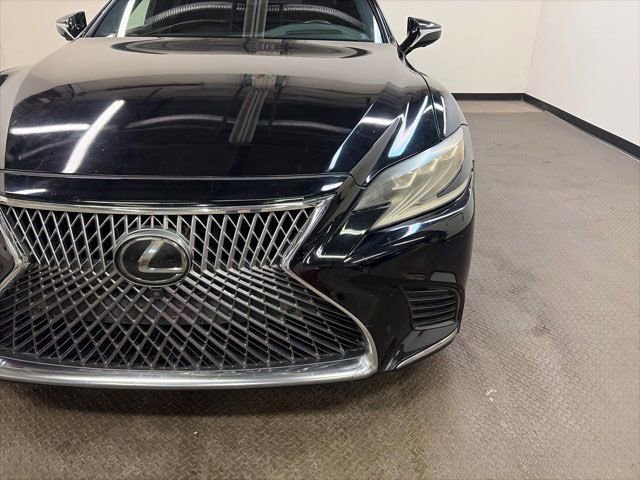 Used 2019 Lexus LS 500 w/ Interior Upgrade Package image 4