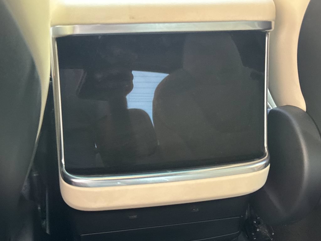 Used 2023 Tesla Model X AWD/4WD image 18