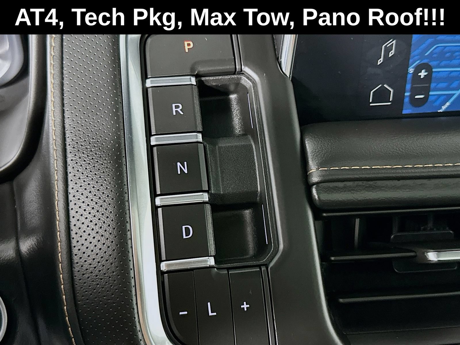 Used 2024 GMC Yukon AT4 w/ Technology Package AWD/4WD image 18