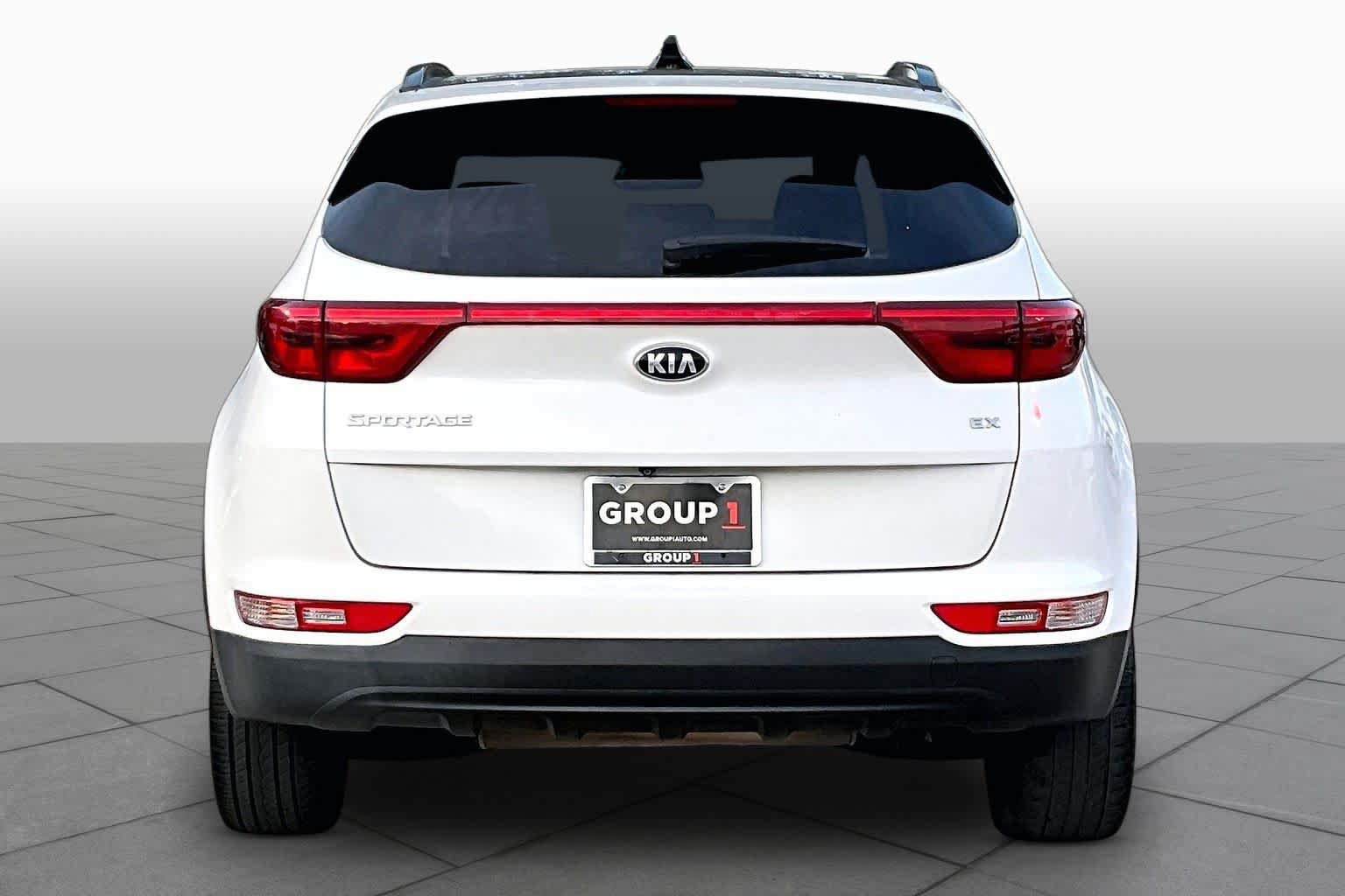 Used 2018 Kia Sportage EX w/ EX Premium Package AWD/4WD image 5