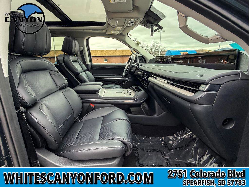 New 2026 Lincoln Navigator L Reserve image 13