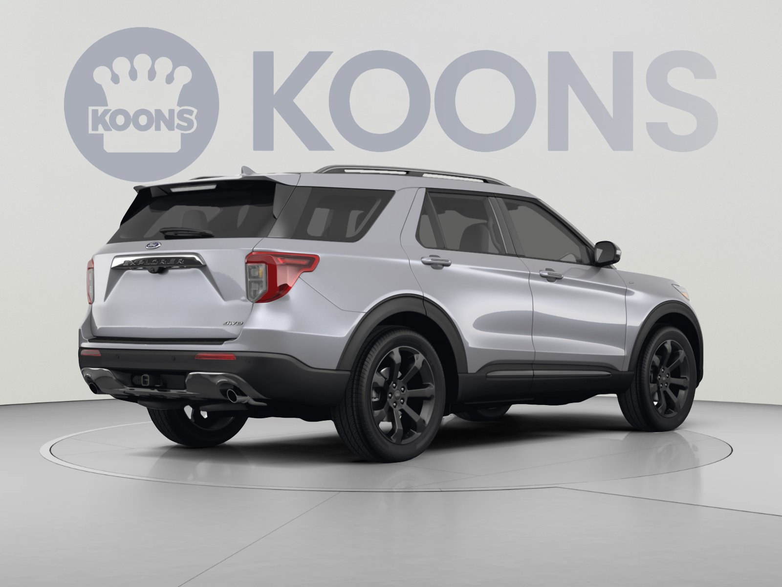 Used 2023 Ford Explorer XLT w/ Equipment Group 202A AWD/4WD image 4