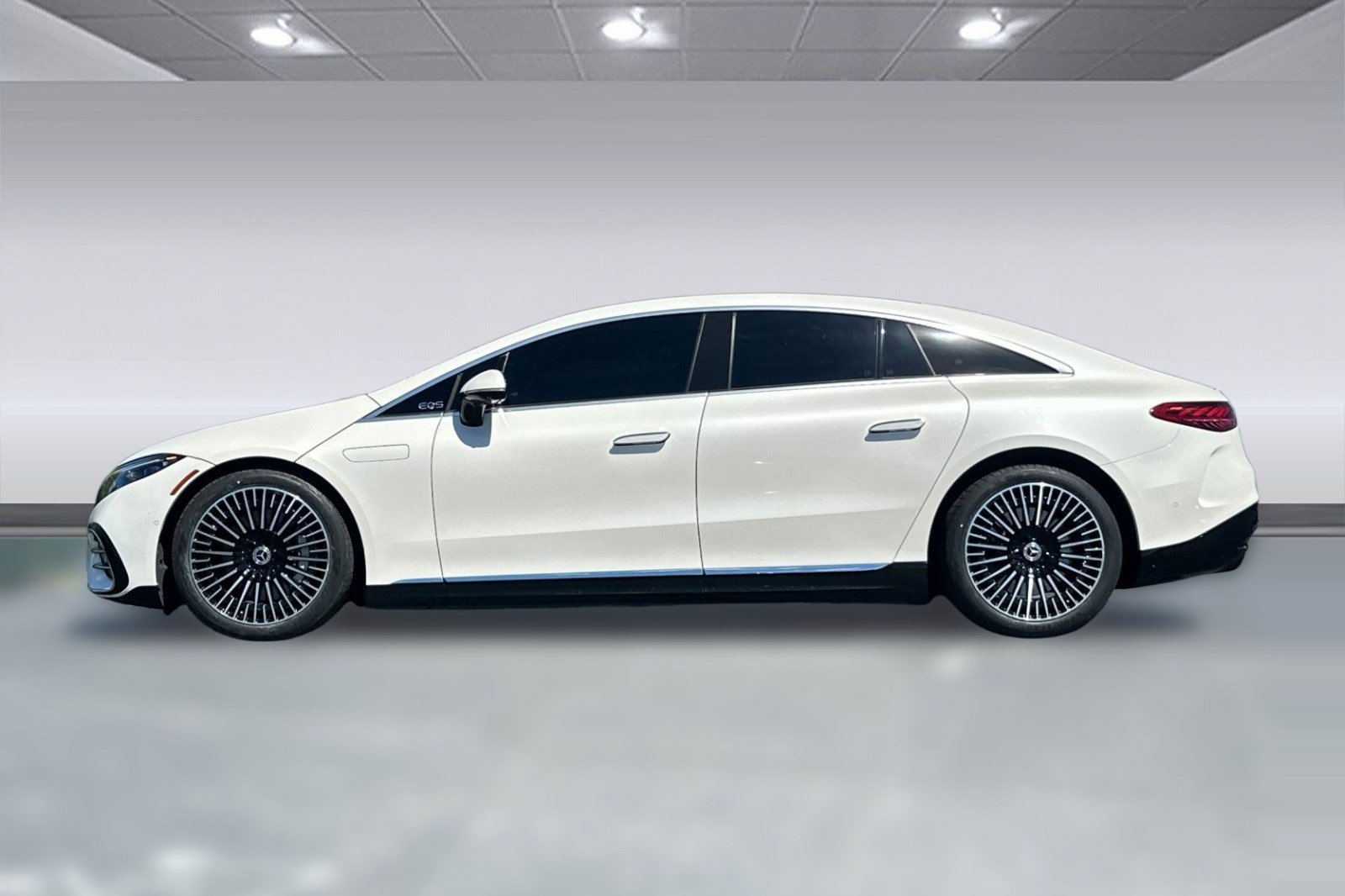 Certified 2023 Mercedes-Benz EQS 580 4MATIC Sedan image 2