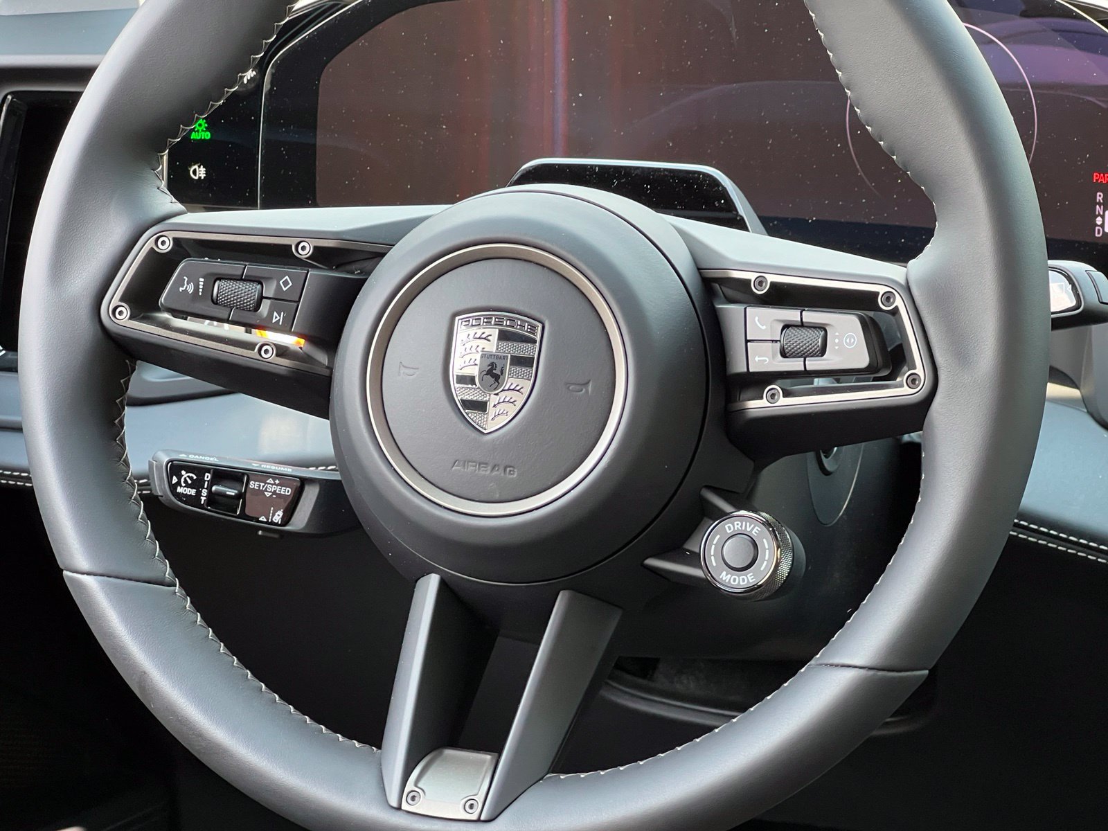 New 2026 Porsche Cayenne Turbo AWD/4WD image 26