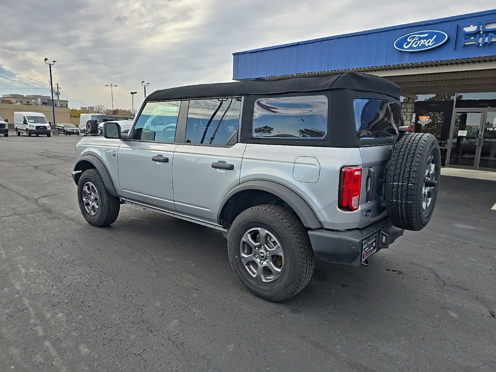 Used 2024 Ford Bronco Big Bend image 6