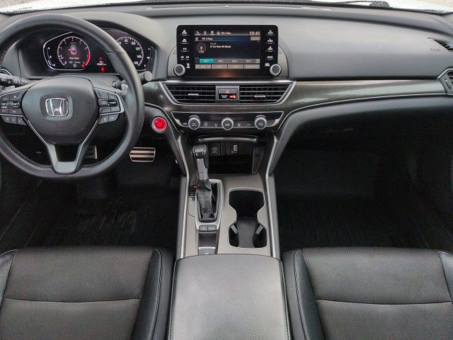 Used 2018 Honda Accord Sport image 14