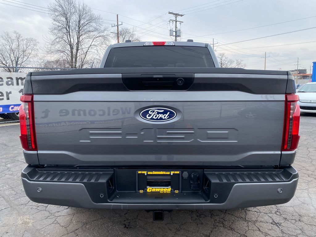 Used 2024 Ford F150 XLT w/ XLT Black Appearance Package AWD/4WD image 3