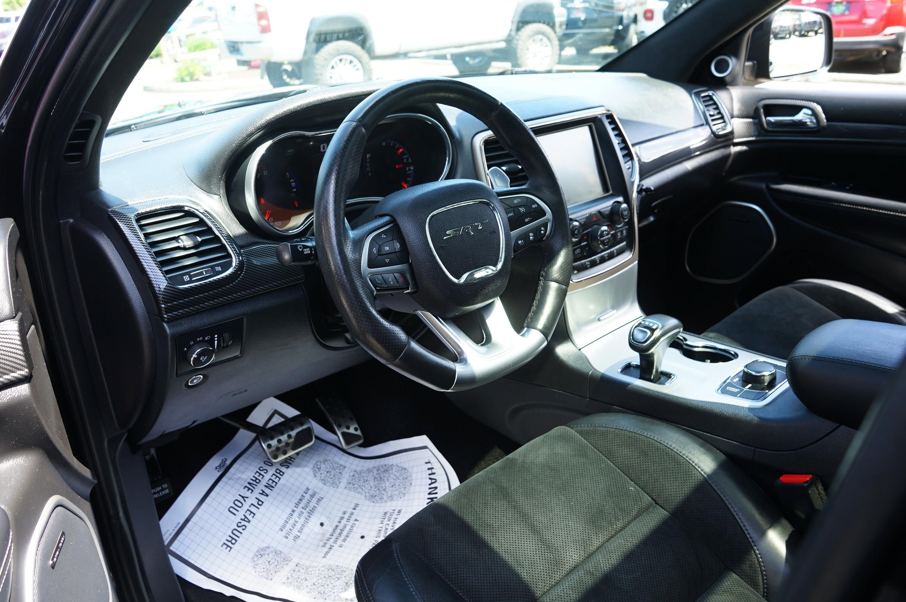 Used 2015 Jeep Grand Cherokee SRT w/ Luxury Group II AWD/4WD image 16