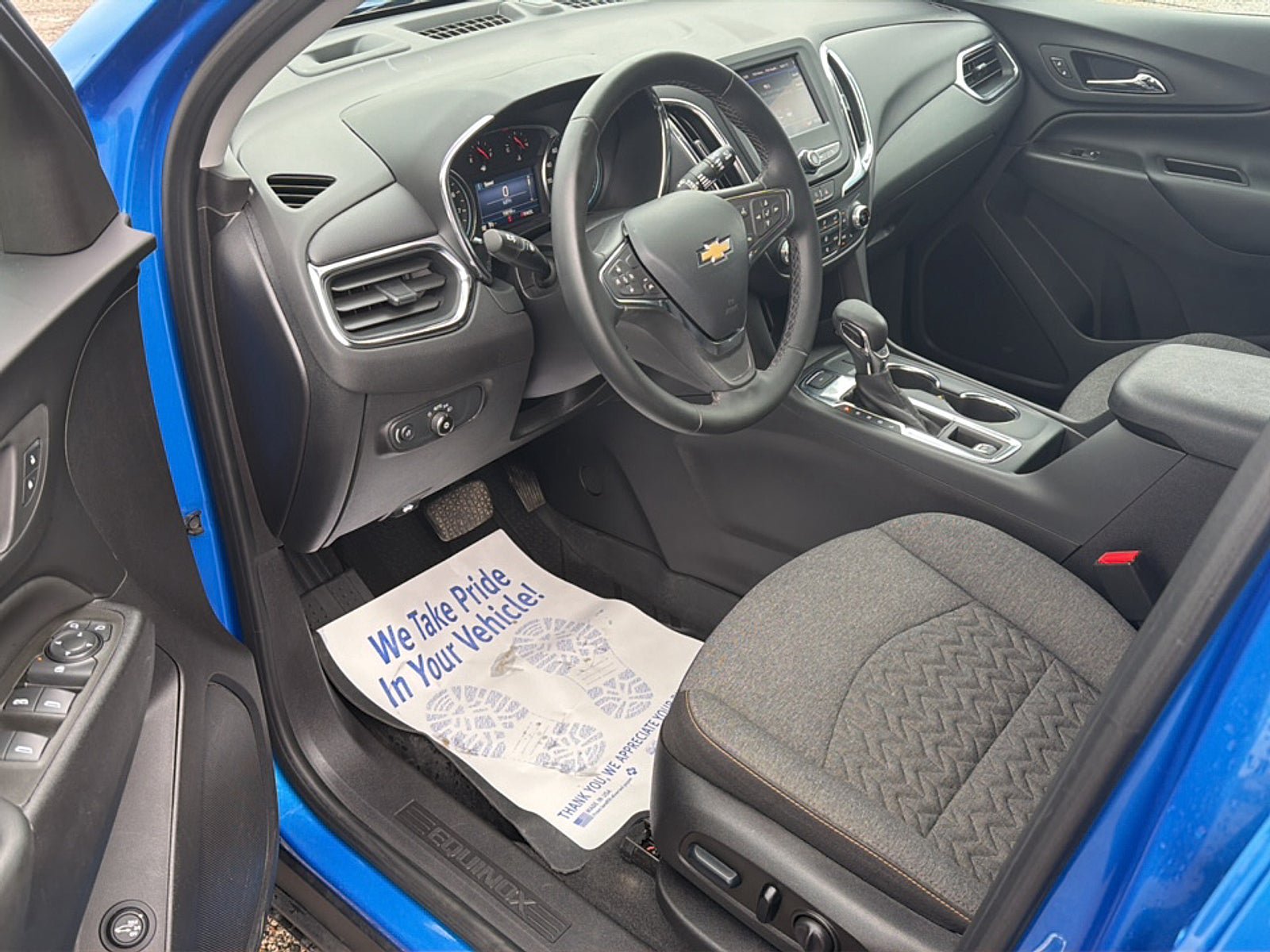 Used 2024 Chevrolet Equinox LT w/ LPO, Floor Liner Package AWD/4WD image 8