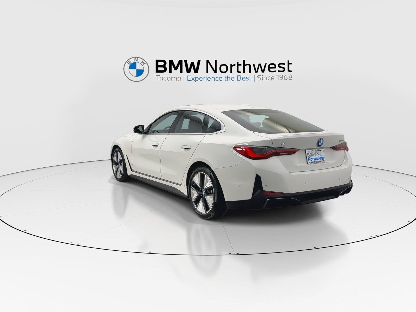 Used 2024 BMW i4 eDrive35 w/ Parking Assistance Package RWD image 13