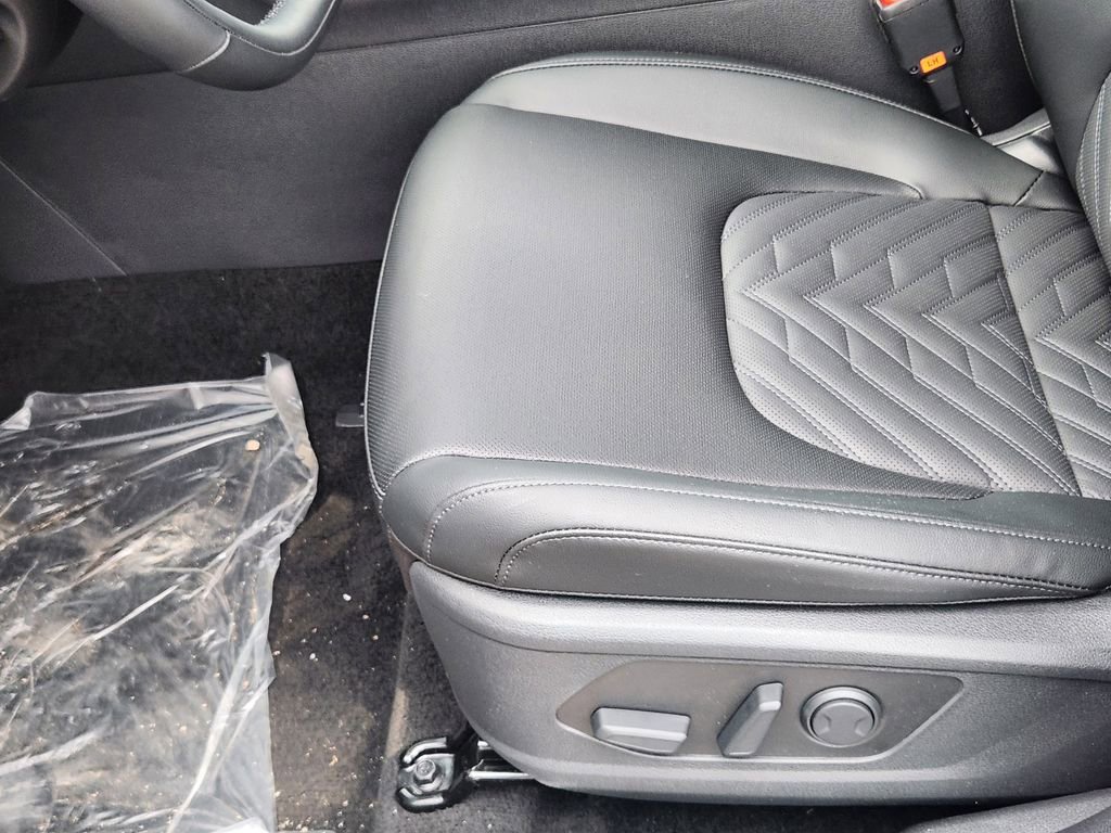 New 2026 Kia Sportage X-Line w/ X-Line Technology Package image 8