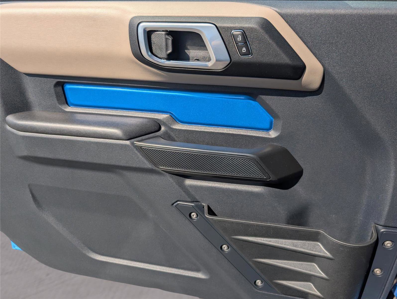 Used 2024 Ford Bronco Wildtrak image 16