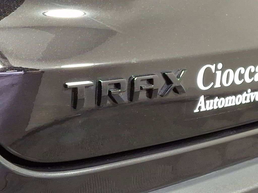 Used 2025 Chevrolet Trax RS image 29