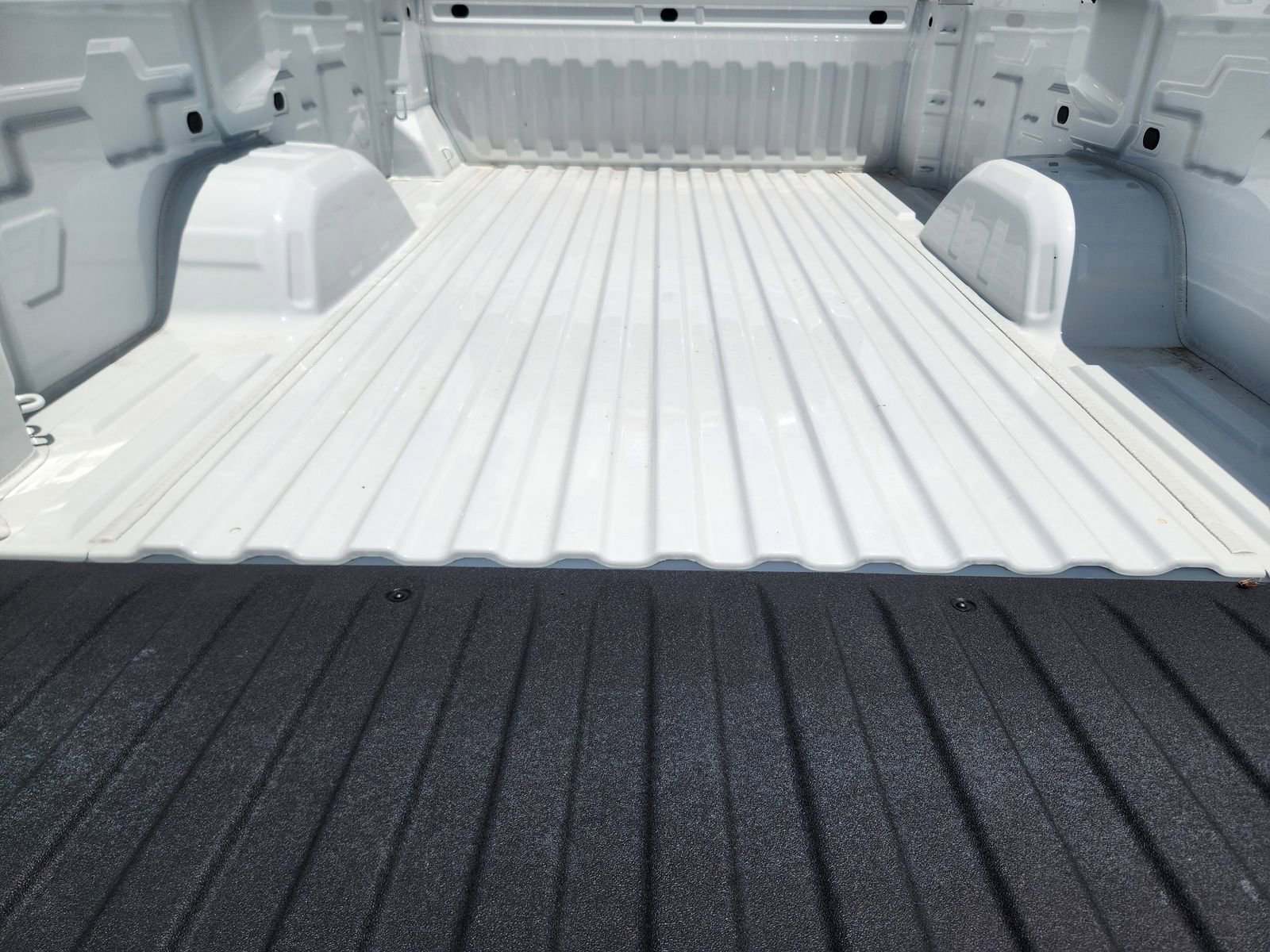 New 2025 Chevrolet Silverado 1500 W/T w/ WT Value Package AWD/4WD image 29