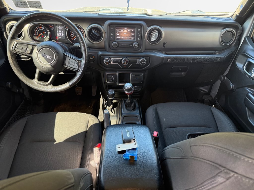 Used 2021 Jeep Gladiator Sport AWD/4WD image 22