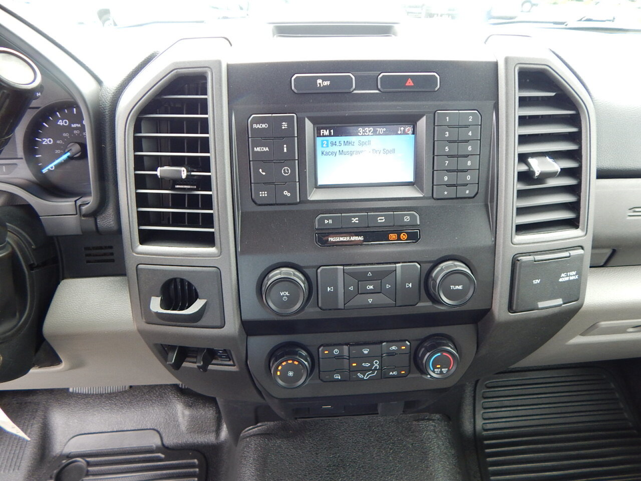 Used 2021 Ford F250 XL w/ Power Equipment Group RWD image 23