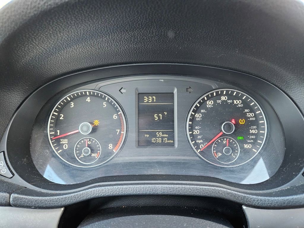 Used 2013 Volkswagen Passat 2.5 S image 12