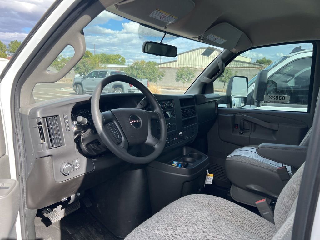 New 2025 GMC Savana 3500 w/ Power Convenience Package RWD image 2