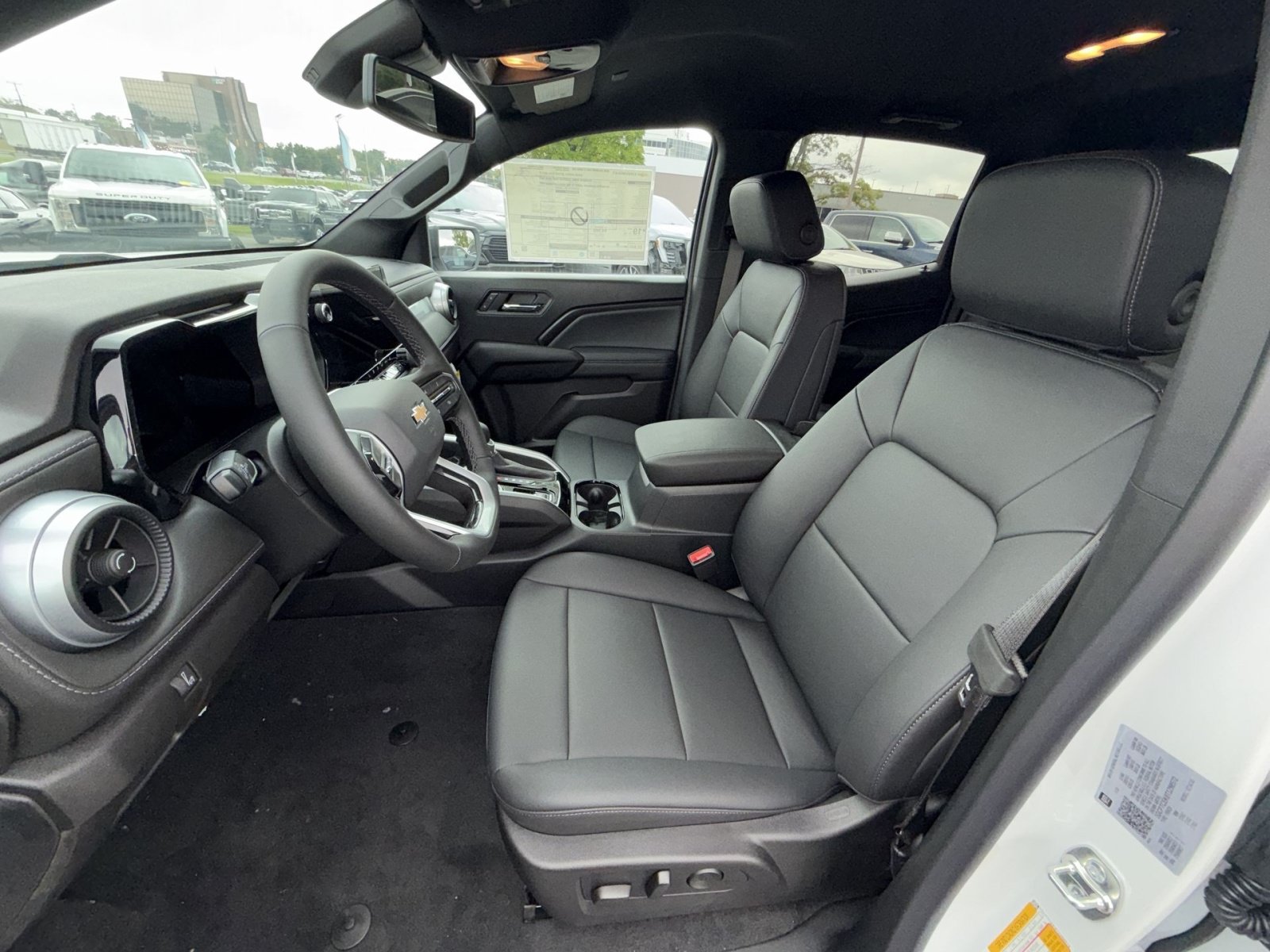 New 2026 Chevrolet Colorado LT w/ LT Convenience Package AWD/4WD image 13