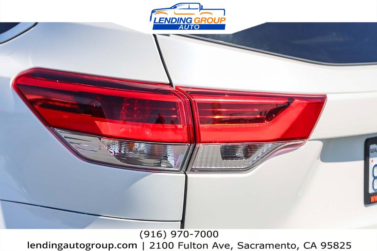 Used 2019 Toyota Highlander Limited image 8