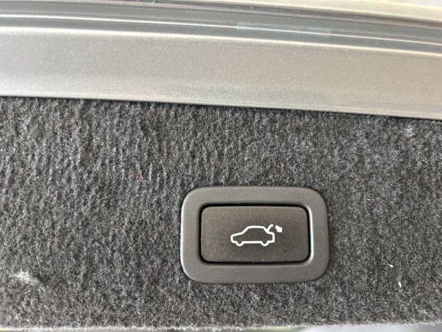 Used 2013 Volvo XC70 T6 Premier Plus image 31