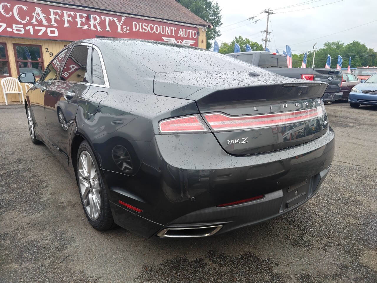 Used 2016 Lincoln MKZ image 7
