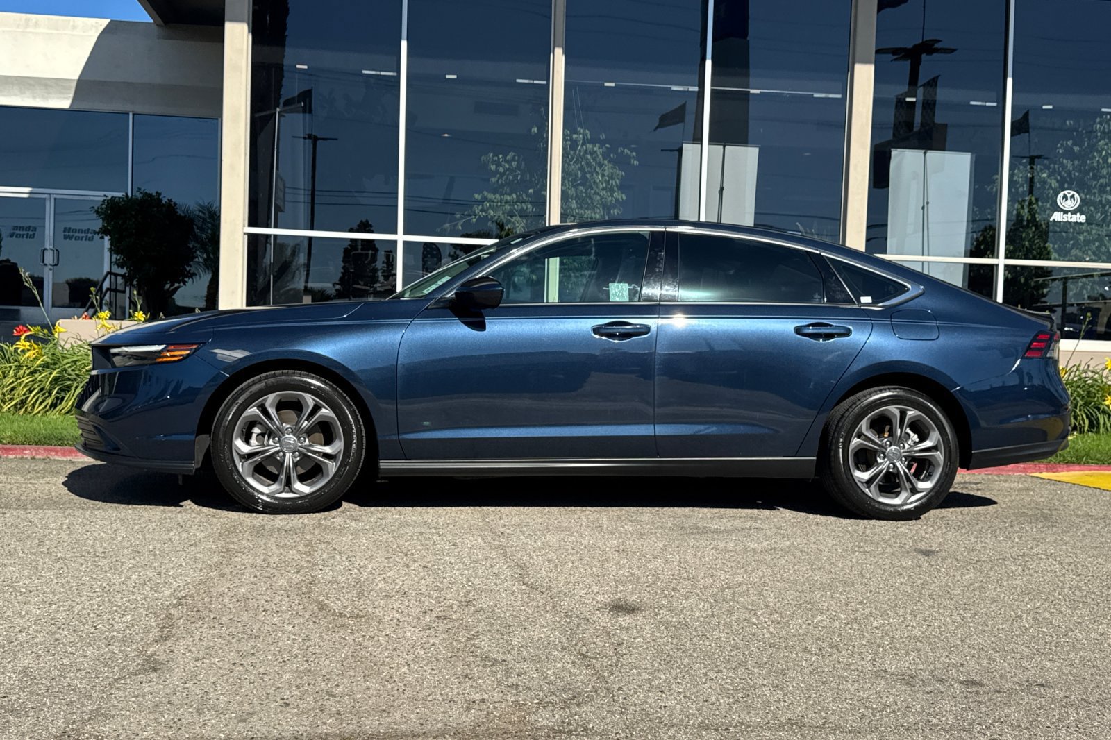 Certified 2024 Honda Accord EX image 7