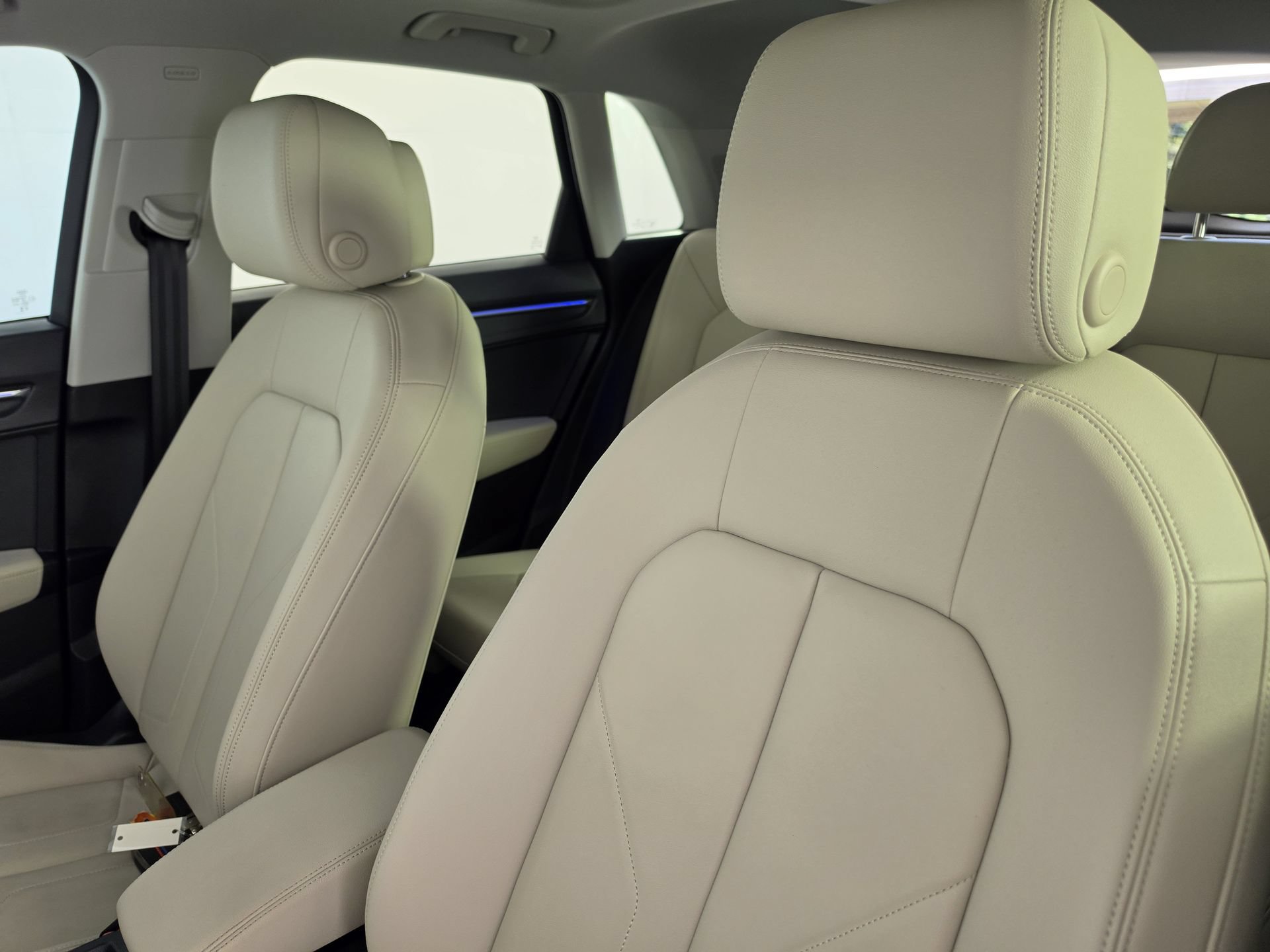 Certified 2024 Audi Q3 2.0T Premium Plus AWD/4WD image 5